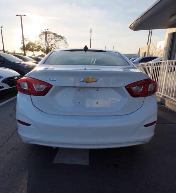 2017 Chevrolet Cruze LS Auto