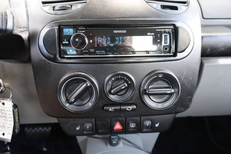 2003 Volkswagen New Beetle GL