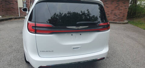 2022 Chrysler Pacifica Touring L