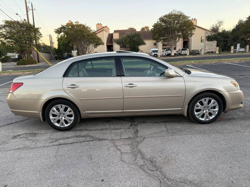2008 Toyota Avalon XLS