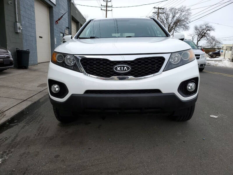 2011 Kia Sorento for sale at SUNSHINE AUTO SALES LLC in Paterson NJ