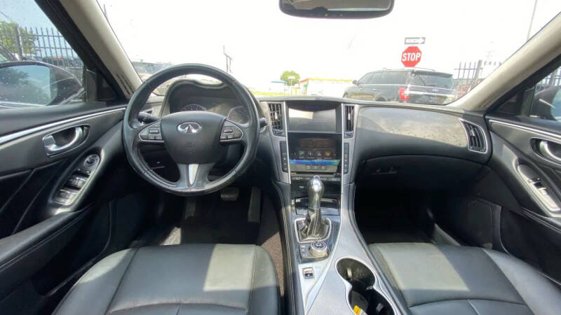 2017 Infiniti Q50 3.0T Signature Edition