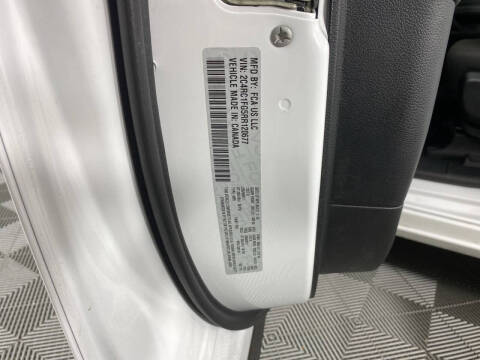 2024 Chrysler Pacifica Touring