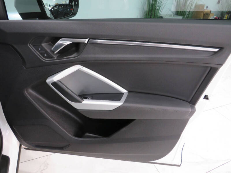 2021 Audi Q3 quattro Premium 40 TFSI