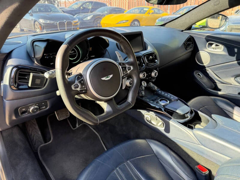 2020 Aston Martin Vantage