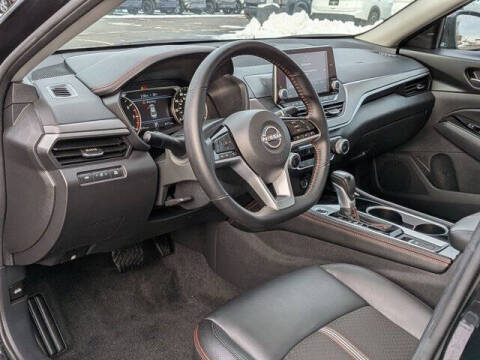 2025 Nissan Altima 2.5 SR