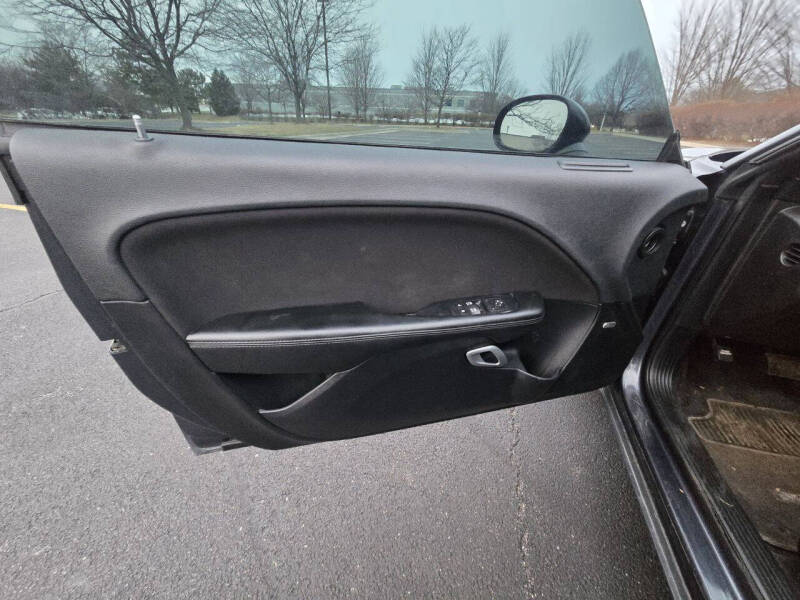 2016 Dodge Challenger SXT Plus