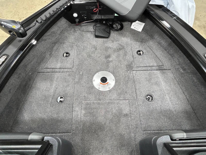 2025 Tracker TARGA 19 COMBO