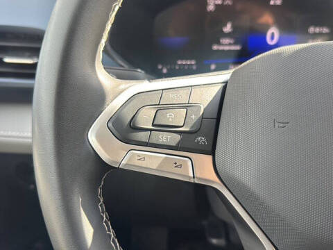 2024 Volkswagen Taos SE 4Motion