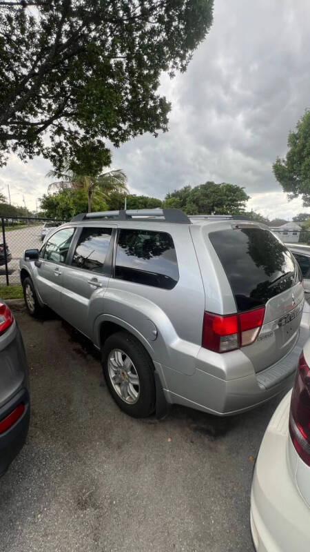 2011 Mitsubishi Endeavor LS