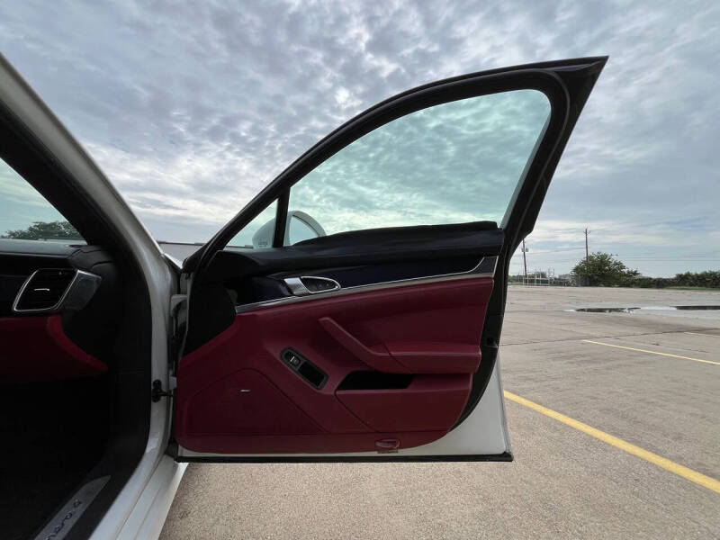 2014 Porsche Panamera 4