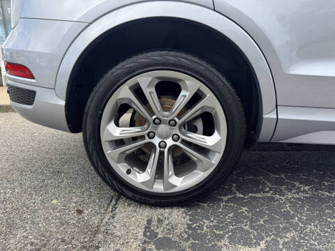 2016 Audi Q3 2.0T quattro Prestige