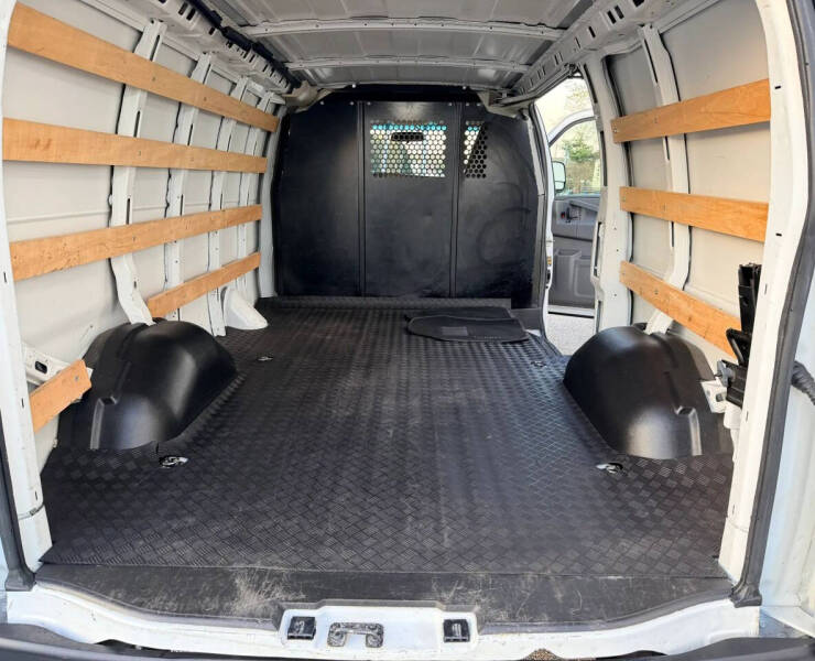 2021 Chevrolet Express 2500