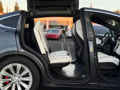 2017 Tesla Model X