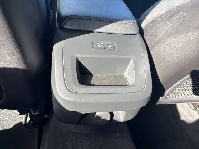 2025 Volvo V60 Cross Country B5 Plus