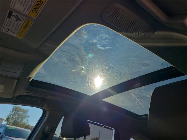 2025 Acura MDX w/Tech