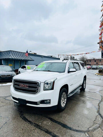 2015 GMC Yukon XL for sale at Valley Auto Finance in Warren OH