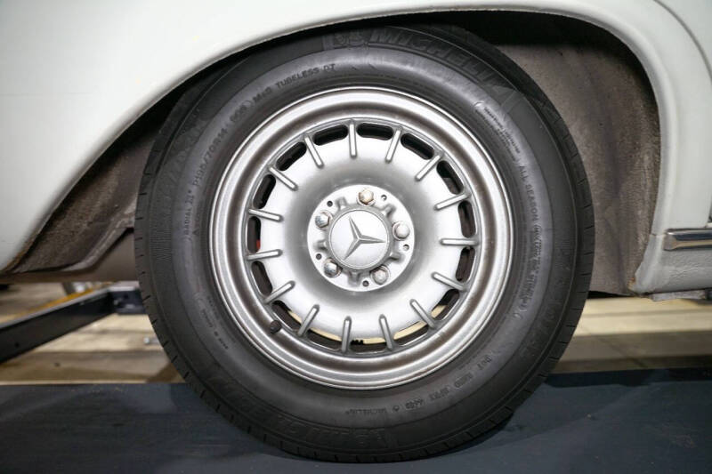 1972 Mercedes-Benz 280-Class