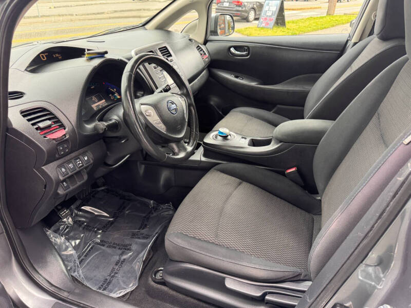 2015 Nissan LEAF S