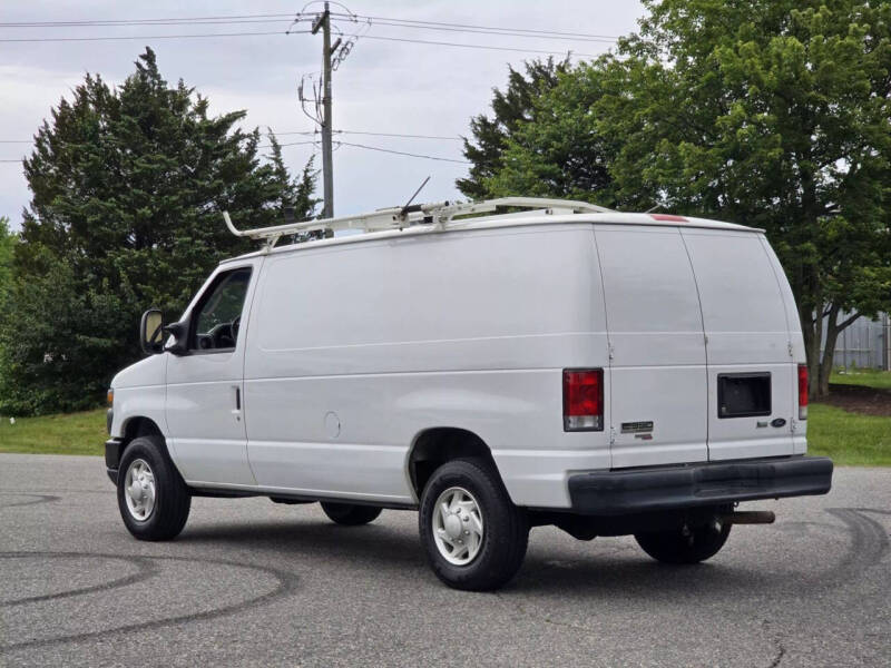 2014 Ford E-Series E-350 SD