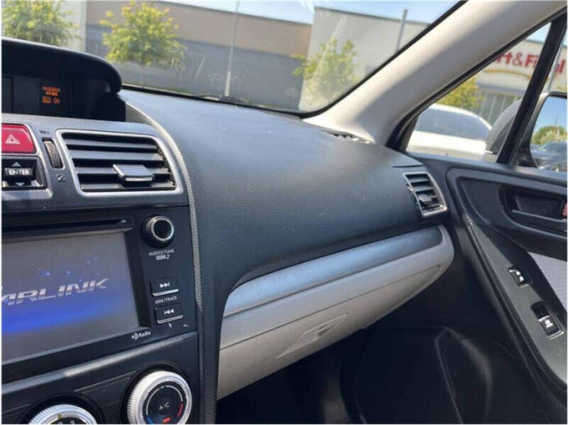 2017 Subaru Forester 2.5i