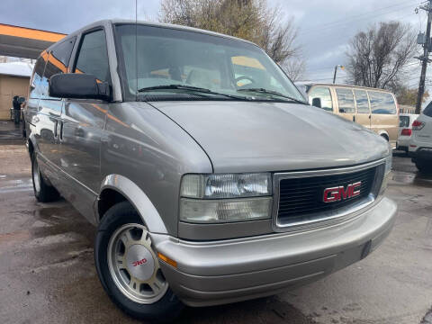 2005 GMC Safari SLT