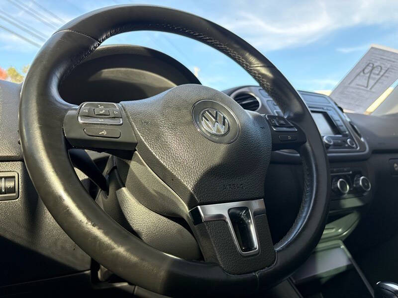 2011 Volkswagen Tiguan SEL