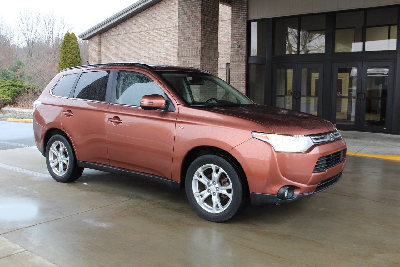 2014 Mitsubishi Outlander for sale at Auto Force USA in Elkhart, IN