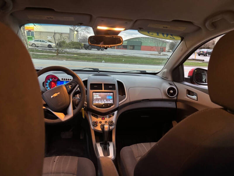 2013 Chevrolet Sonic LT Auto