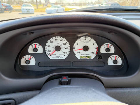 2002 Ford Mustang GT Deluxe