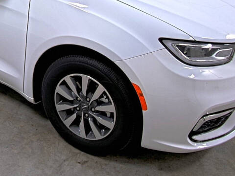 2024 Chrysler Pacifica Plug-In Hybrid