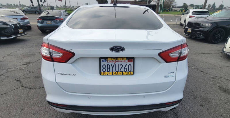 2016 Ford Fusion SE