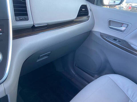 2017 Toyota Sienna