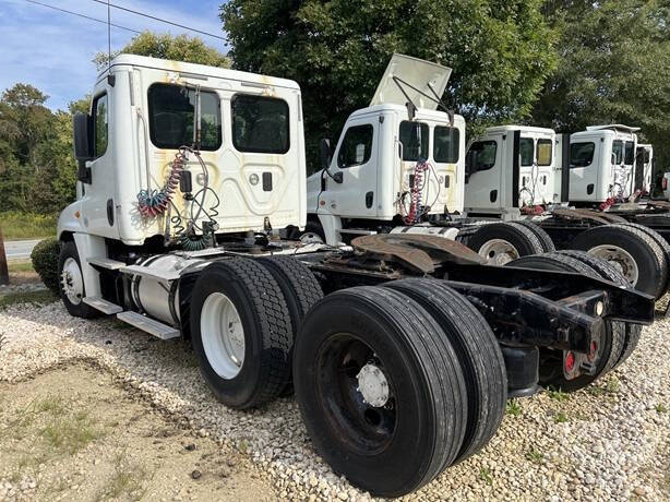 2015 Freightliner Cascadia