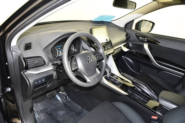 2024 Mitsubishi Eclipse Cross LE