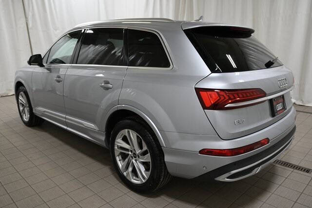 2022 Audi Q7 quattro Premium Plus 55 TFSI