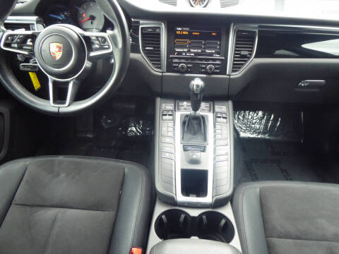 2015 Porsche Macan S