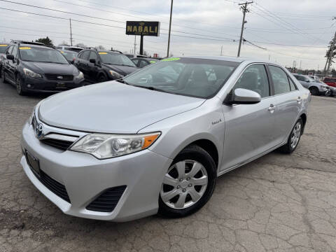 2013 Toyota Camry Hybrid for sale at ALNABALI AUTO MALL INC. in Machesney Park IL