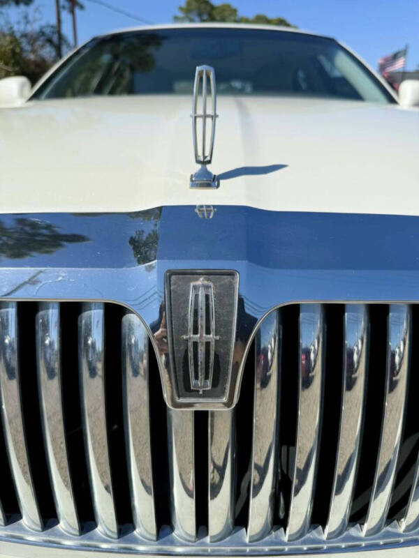 2004 Lincoln Town Car Ultimate
