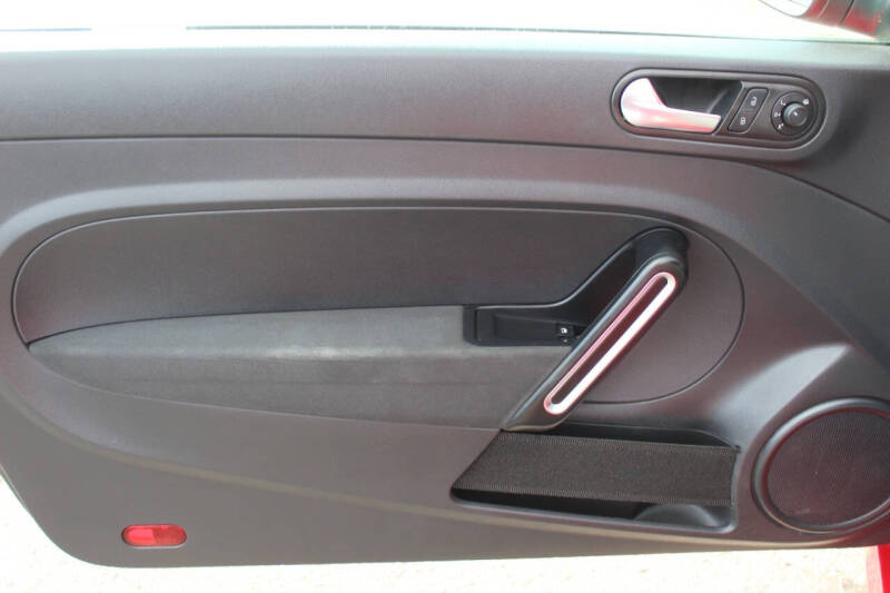 2019 Volkswagen Beetle 2.0T S