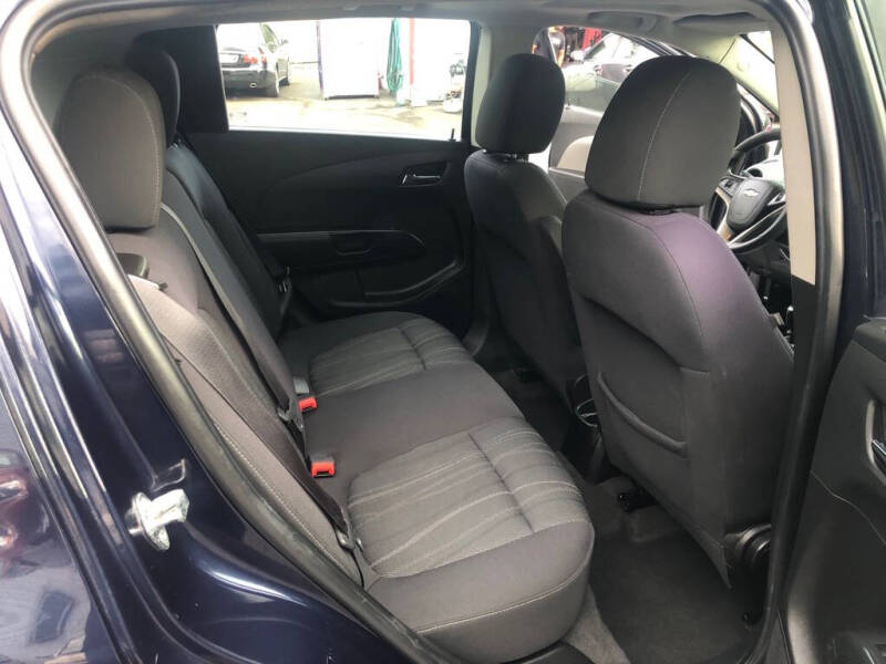 2015 Chevrolet Sonic LT Manual