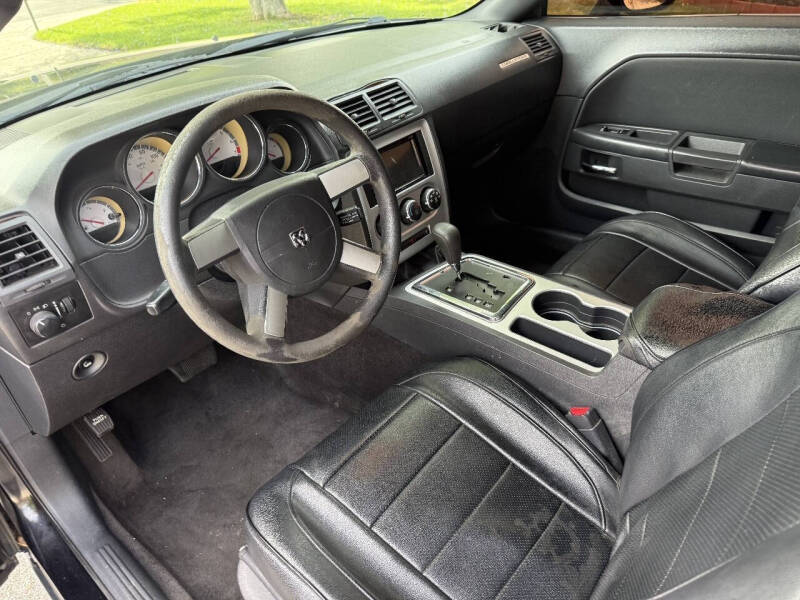 2010 Dodge Challenger SE