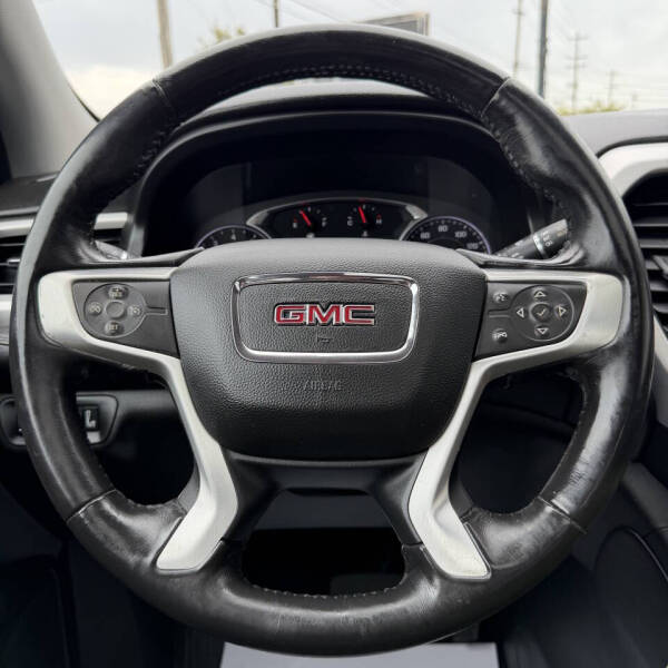 2017 GMC Acadia SLT-1