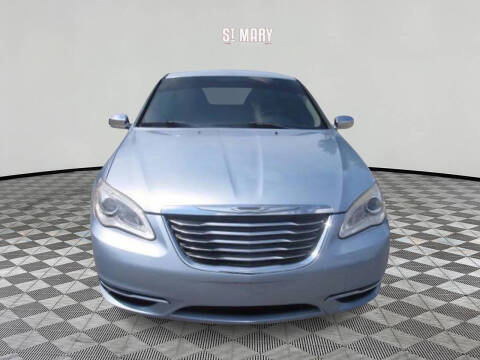 2013 Chrysler 200 Limited