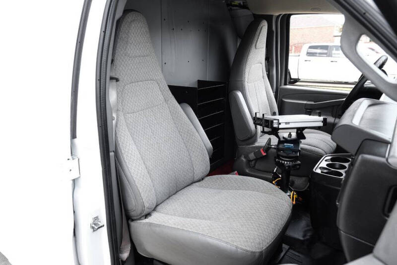 2021 Chevrolet Express 2500