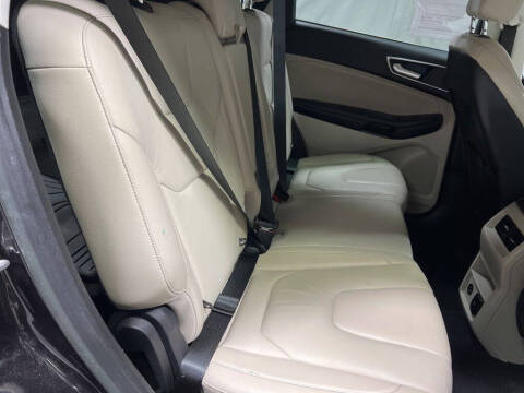 2021 Ford Edge Titanium