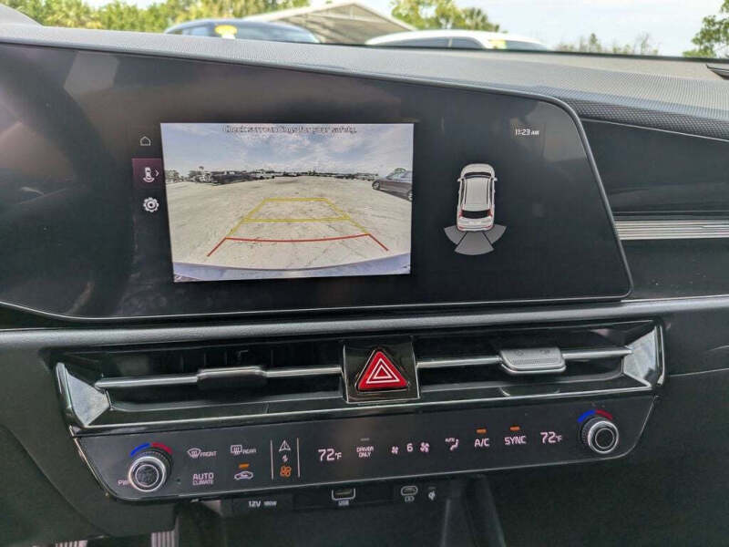 2024 Kia Niro EX