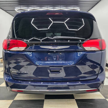 2018 Chrysler Pacifica Touring Plus