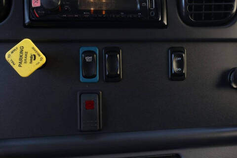 2016 Freightliner M2 106