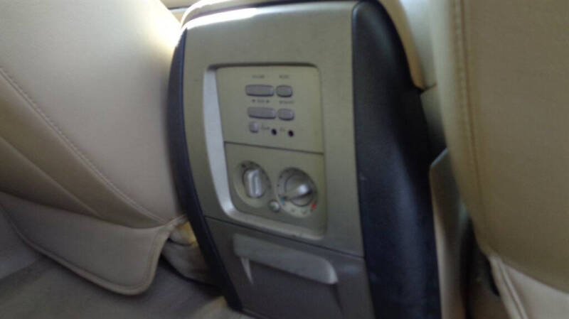 2005 Lincoln Navigator Luxury